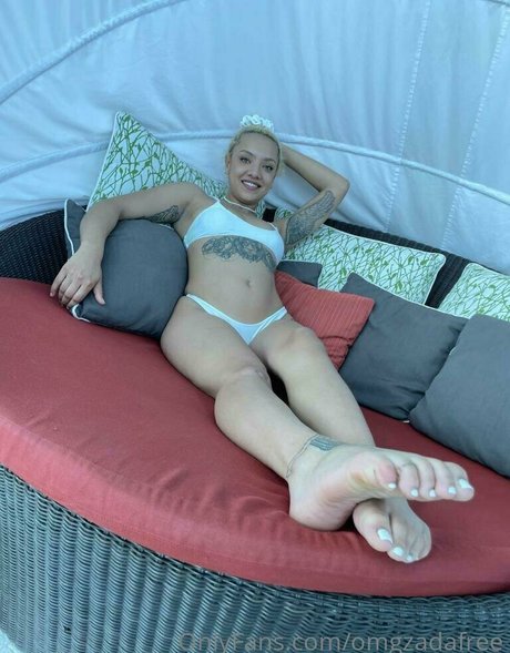 Nahá fotka uniklých OnlyFans od Omgzadafree