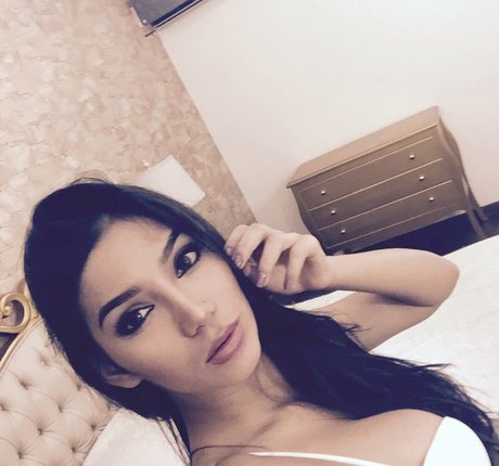 Nahá fotka uniklých OnlyFans od Abiesmith