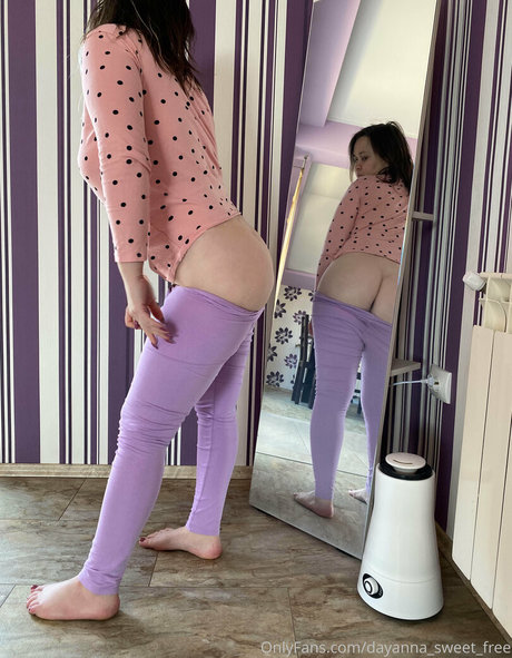 Dayanna_sweet_free