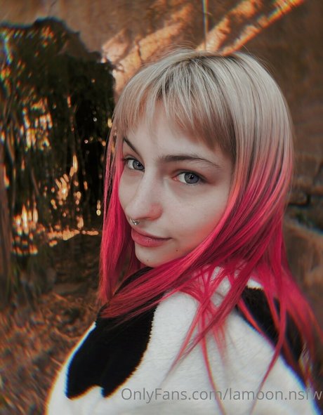 Nahá fotka uniklých OnlyFans od Lamoonnsfw