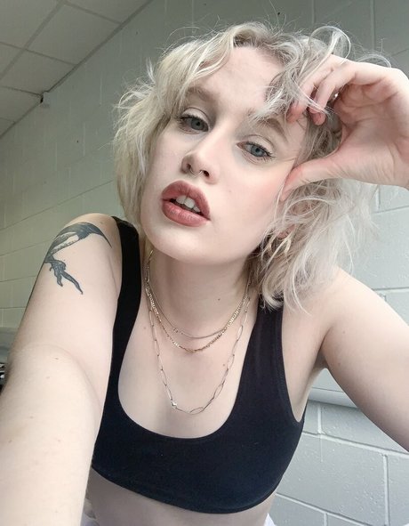 Lizzy Farrall