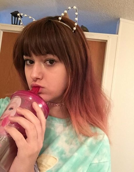 Naken läckt OnlyFans-bild av Babybearattack