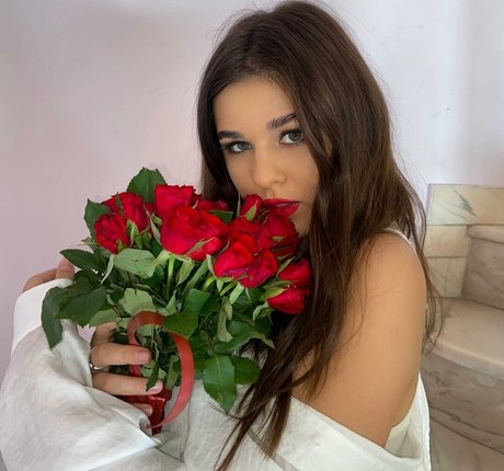 Naakte gelekte OnlyFans-foto van Pasenciuckarina