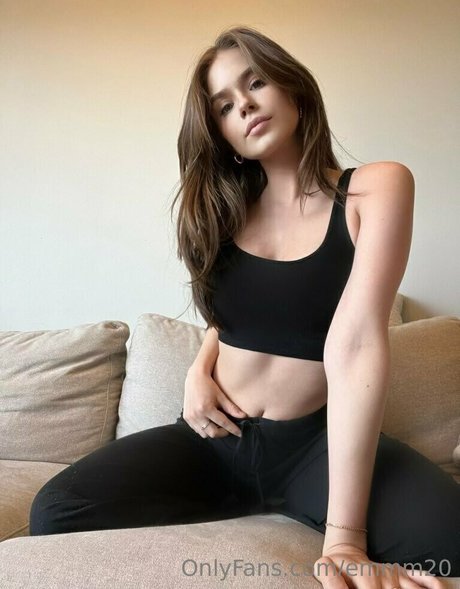 Nahá fotka uniklých OnlyFans od Emmm20