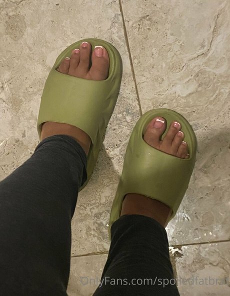 Nahá fotka uniklých OnlyFans od Spoiledfatbrat
