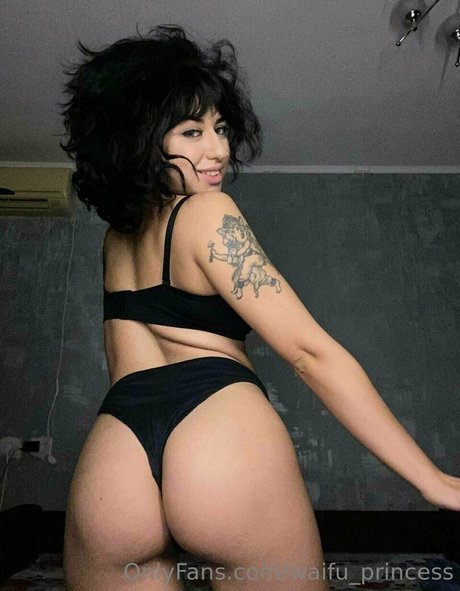 Naken läckt OnlyFans-bild av Waifuprincess