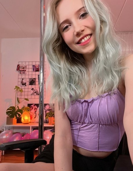 Nahá fotka uniklých OnlyFans od Apollolol