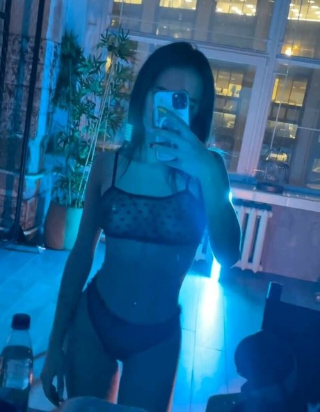 Naken läckt OnlyFans-bild av Ann Bucks