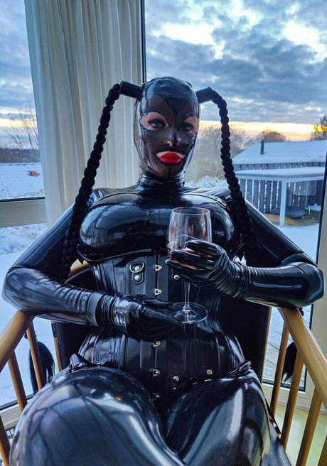 Nahá fotka uniklých OnlyFans od Mizzpdk
