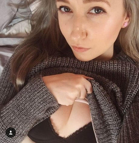Naken läckt OnlyFans-bild av Vixylixxx