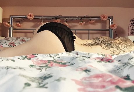 Nahá fotka uniklých OnlyFans od Vixylixxx