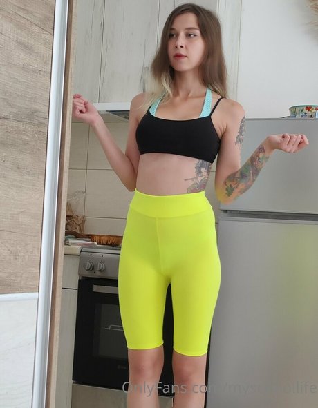 Nahá fotka uniklých OnlyFans od Myschoollife