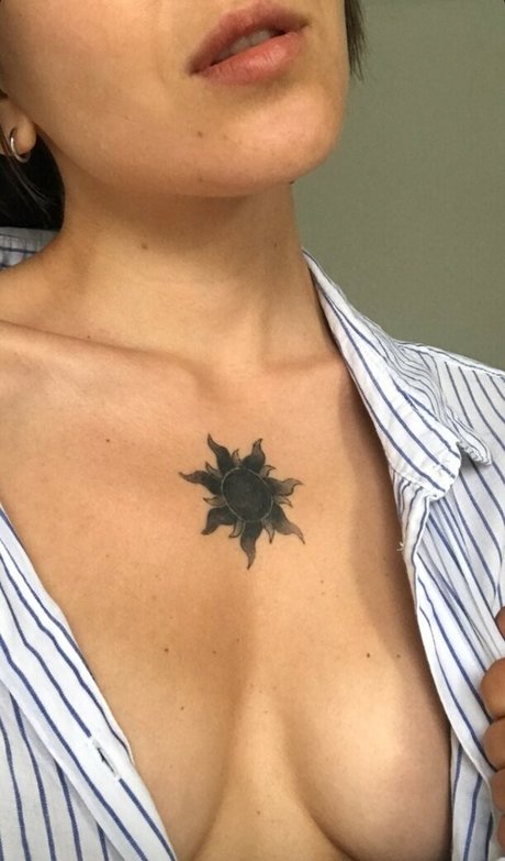 Nahá fotka uniklých OnlyFans od Tanechkamelon