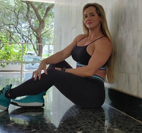 Обнаженная фотография утечки OnlyFans от Elisa Mirsky Fitness