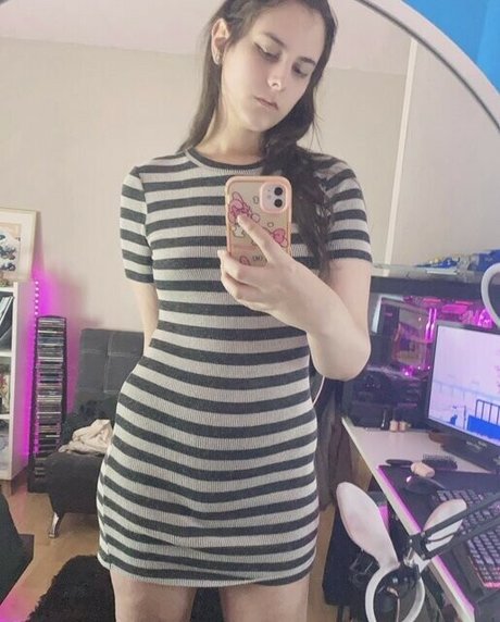 Bunnygirl Emma