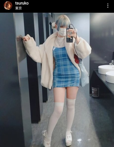 Nahá fotka uniklých OnlyFans od Tsuruko The Alien