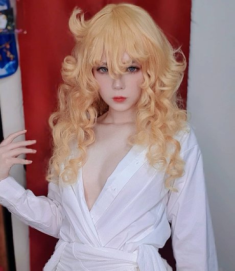 Naken lekkede OnlyFans-bilde av Tsuruko The Alien