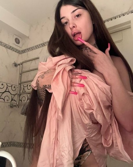 Alaston vuotanut OnlyFans-kuva Marytish