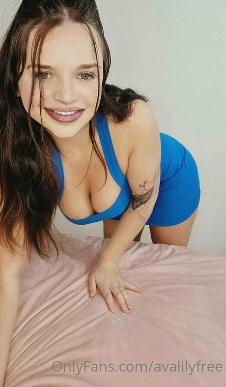 Avalilyfree  nude leaked OnlyFans photo