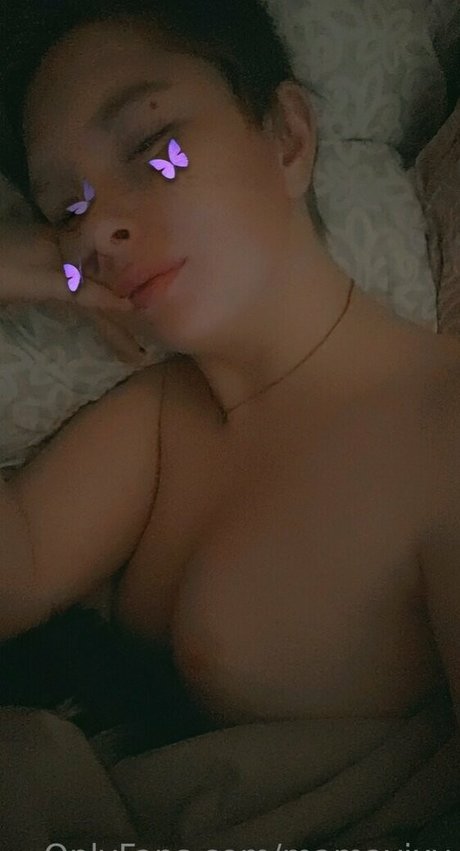 Nahá fotka uniklých OnlyFans od Mamavixy
