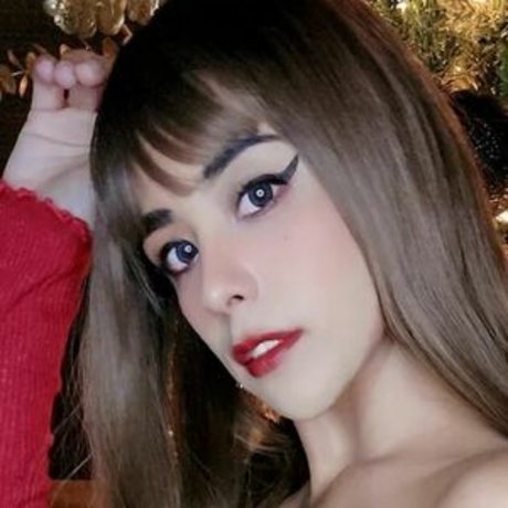 Pinku Cosplay