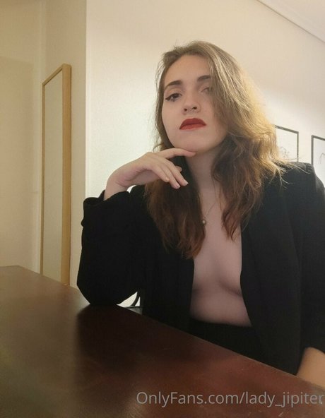 Naken lekkede OnlyFans-bilde av Ladyjipiter