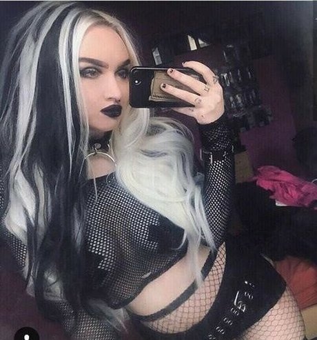 Nahá fotka uniklých OnlyFans od Susanmfirefly