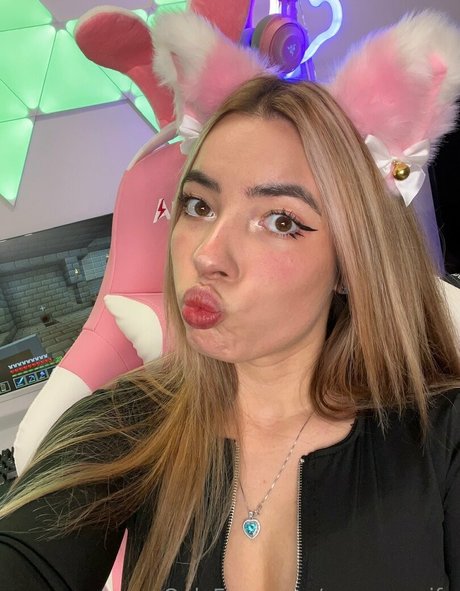 Serenewaifu