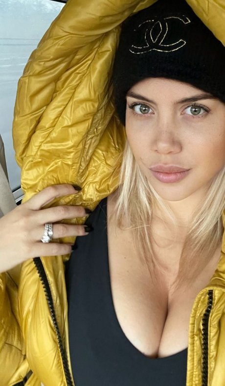 Naken läckt OnlyFans-bild av Wanda Nara