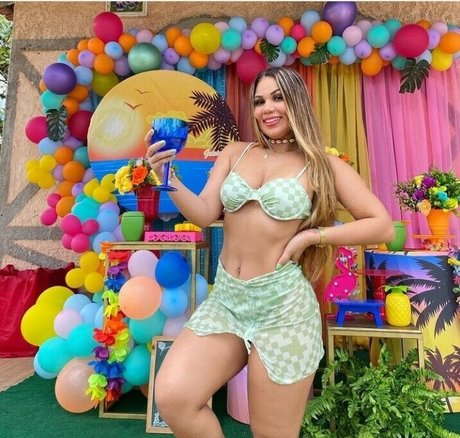 Naken lekkede OnlyFans-bilde av Geiciane Costa