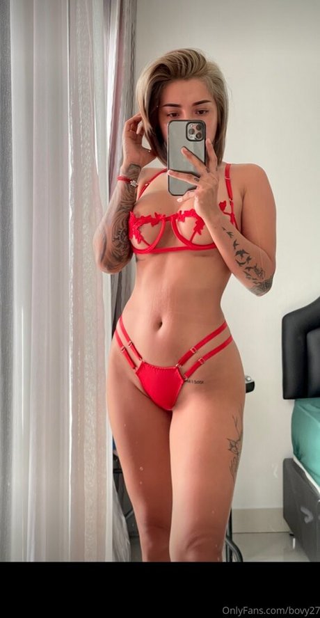 Foto desnuda filtrada de OnlyFans de Bovy27