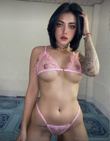 Naken lekkede OnlyFans-bilde av Bovy27