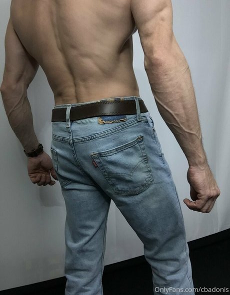Naken lekkede OnlyFans-bilde av Cbadonis