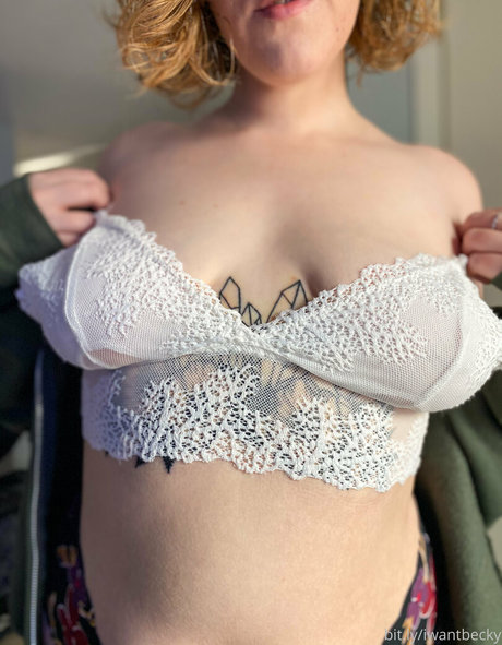 Naken läckt OnlyFans-bild av Beckyfree
