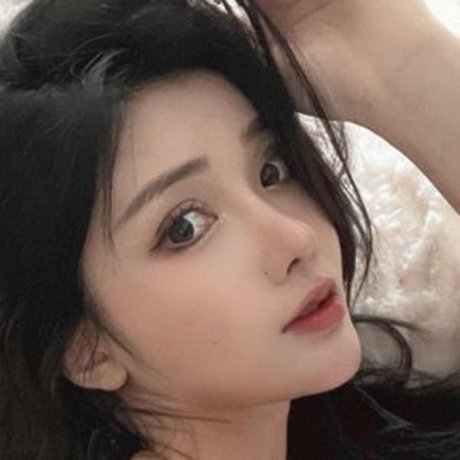 Naken läckt OnlyFans-bild av Kiligkira