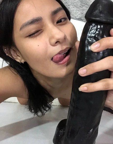 Nagie wyciekłe zdjęcie OnlyFans od Riza Loren Carrillo