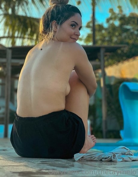 Taynara Conti