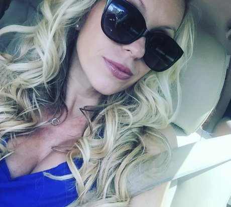 Mzcourtneycummz