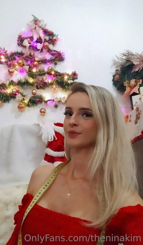 Alaston vuotanut OnlyFans-kuva Theninakim