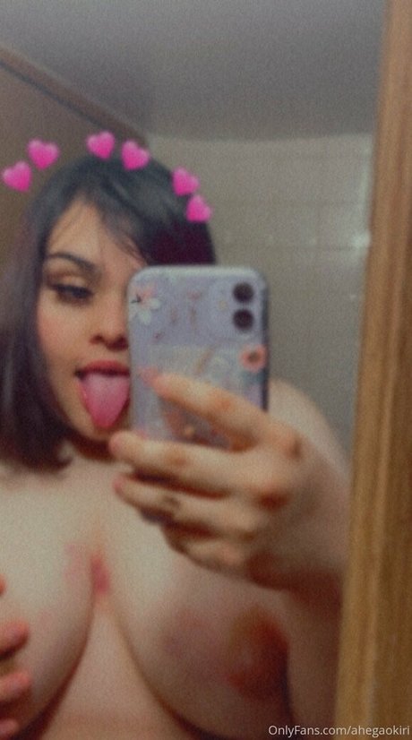 Naken läckt OnlyFans-bild av Ahegaokiri