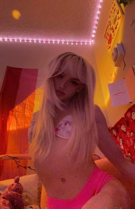Tayscheiderr  nude leaked OnlyFans photo