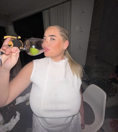 Naken läckt OnlyFans-bild av Anna K