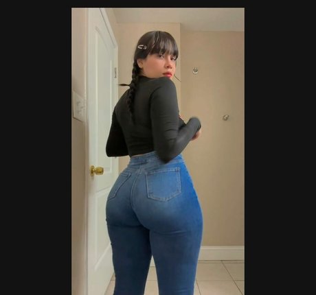 Nahá fotka uniklých OnlyFans od Venussoad
