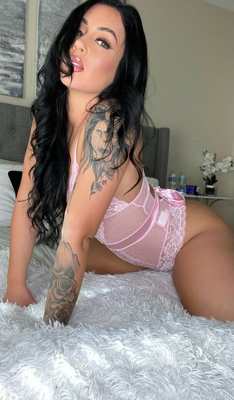Обнаженная фотография утечки OnlyFans от Hayley Davis