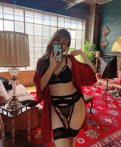 Naken lekkede OnlyFans-bilde av Mitsukibb