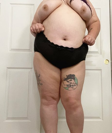 Naken läckt OnlyFans-bild av Sunsky