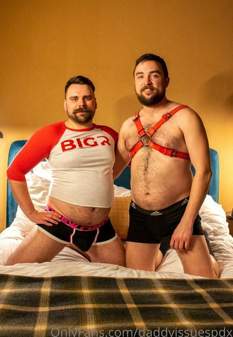 Alasti lekkinud OnlyFans-i pilt Daddyissuespdx