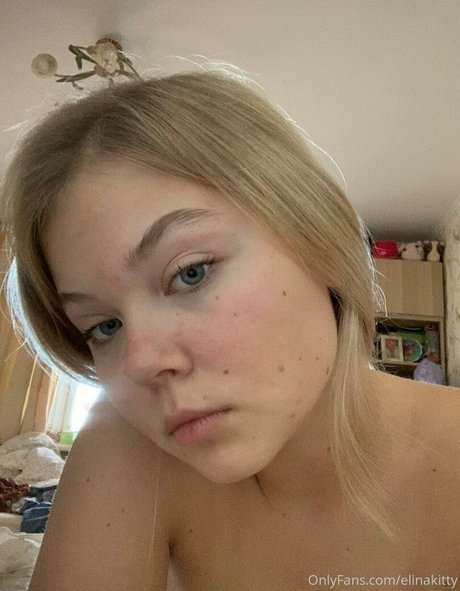 Nahá fotka uniklých OnlyFans od Elinakitty