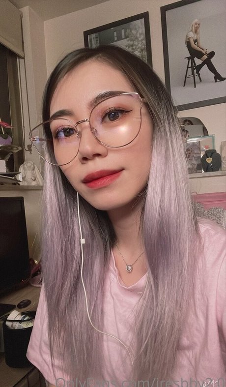Nahá fotka uniklých OnlyFans od Iresbby20