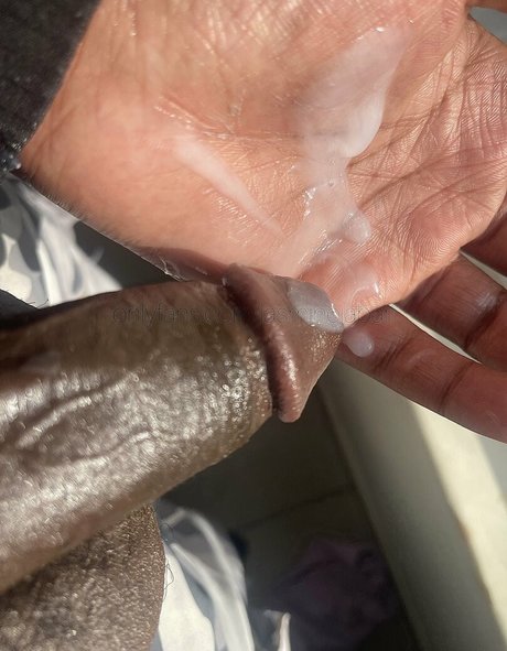 Naken läckt OnlyFans-bild av Jasminejabari